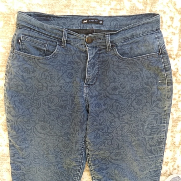 Lee Easy Fit Tummy Panel Floral Jeans 8 Short Blue - Picture 8 of 16